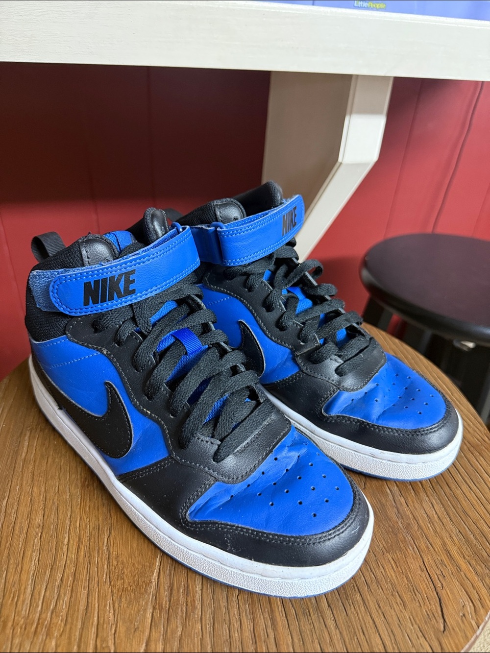 Nike Court Borough Mid 2 (blue, black and white)